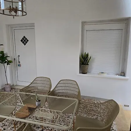 House - Costal Escape Just Steps From The